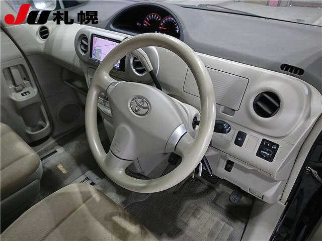 TOYOTA PORTE 2009