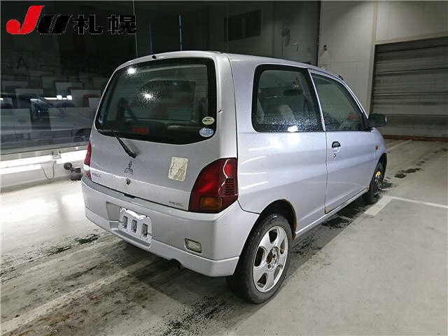 MITSUBISHI MINICA 2011