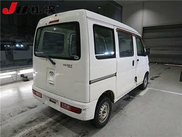 DAIHATSU HIJET VAN 2011