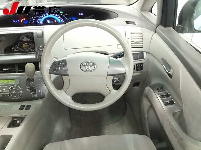 TOYOTA ESTIMA HYBRID 2012