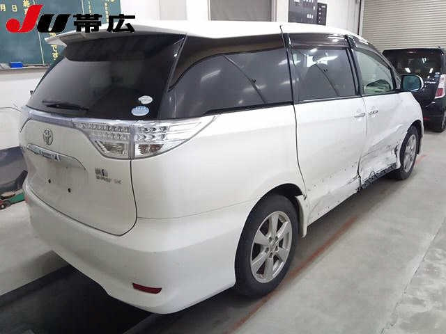 TOYOTA ESTIMA HYBRID 2012