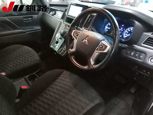 MITSUBISHI DELICA D5 2019