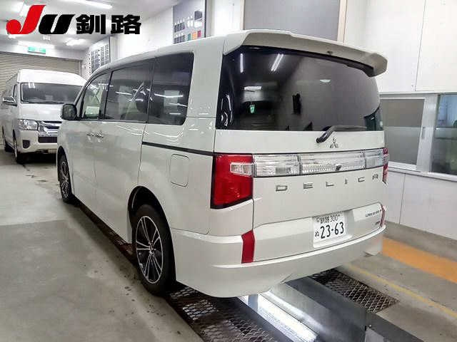 MITSUBISHI DELICA D5 2019