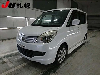 MITSUBISHI DELICA D2 2012