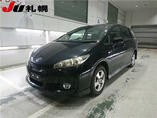 TOYOTA WISH 2010