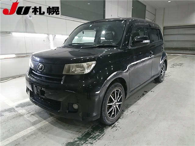 TOYOTA BB 2010