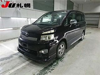 TOYOTA VOXY 2012