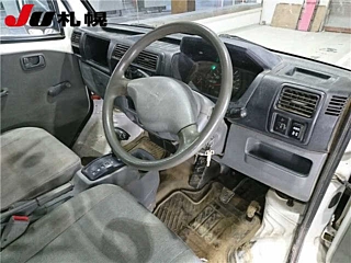 MITSUBISHI MINICAB TRUCK 2009