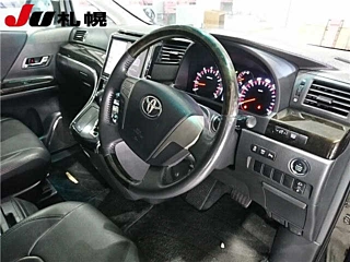 TOYOTA ALPHARD 2011