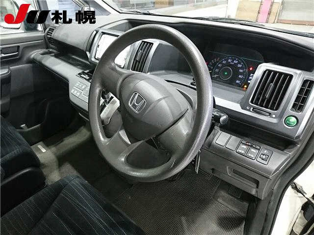 HONDA STEP WAGON 2010