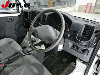 MITSUBISHI MINICAB TRUCK 2010