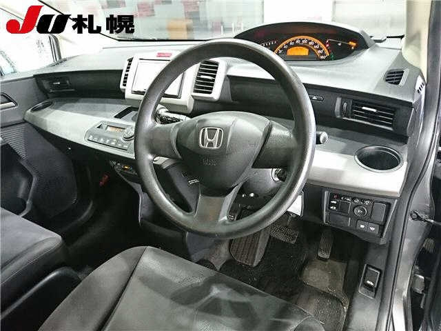 HONDA FREED 2010