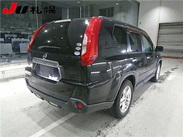 NISSAN X-TRAIL 2010