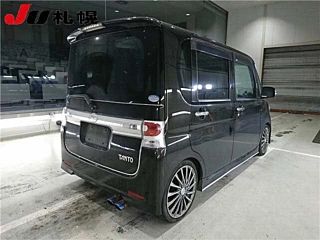 DAIHATSU TANTO 2008