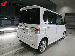 DAIHATSU TANTO 2010