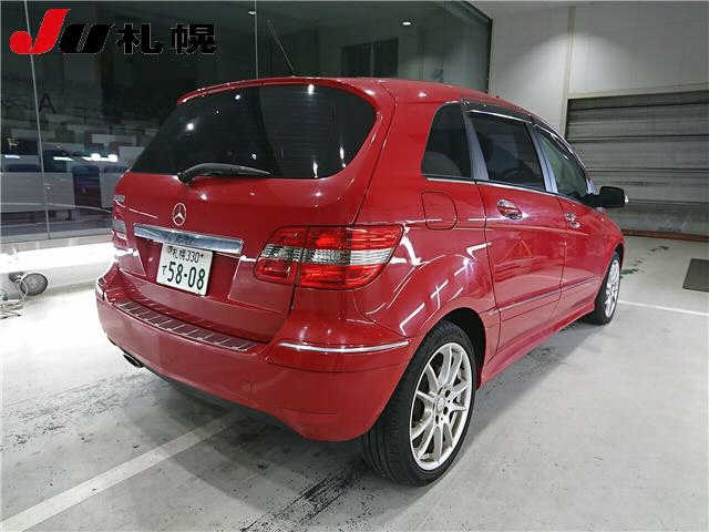 MERCEDES BENZ B CLASS 2010