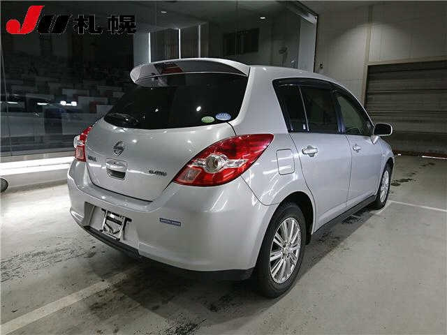 NISSAN TIIDA 2008