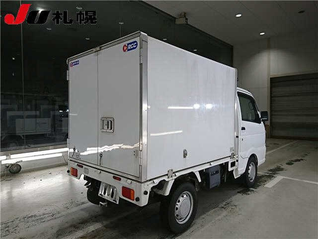 NISSAN CLIPPER TRUCK 2015