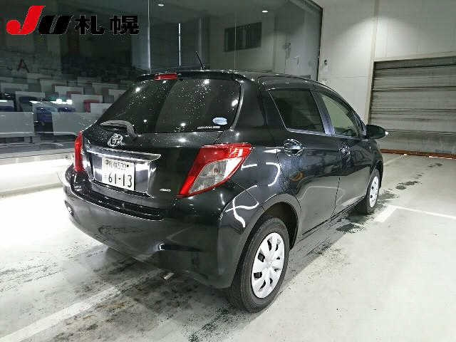 TOYOTA VITZ 2014