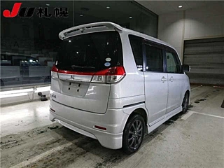 MITSUBISHI DELICA D2 2011
