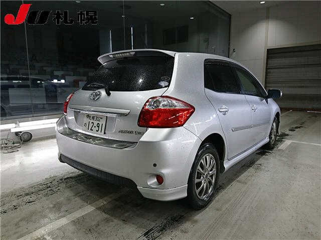 TOYOTA AURIS 2010