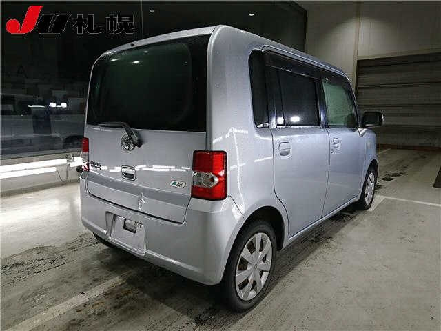 TOYOTA PIXIS SPACE 2013