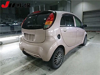MITSUBISHI I 2010