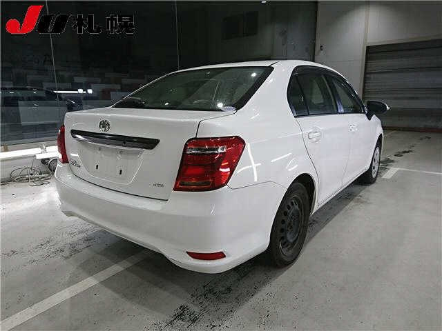 TOYOTA COROLLA AXIO 2016