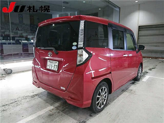 TOYOTA TANK 2017