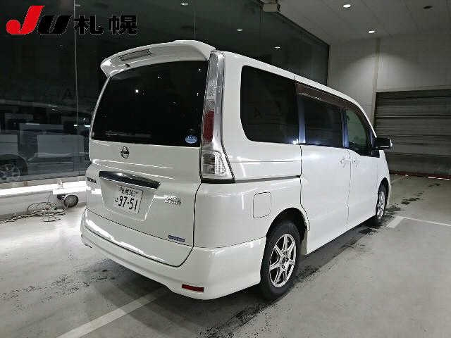 NISSAN SERENA 2009
