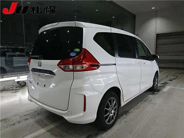 HONDA FREED 2019