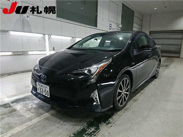 TOYOTA PRIUS 2016
