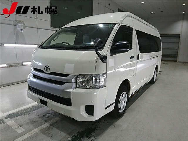 TOYOTA HIACE 2019