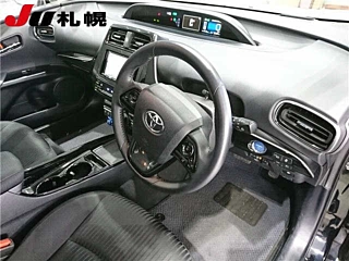 TOYOTA PRIUS 2020