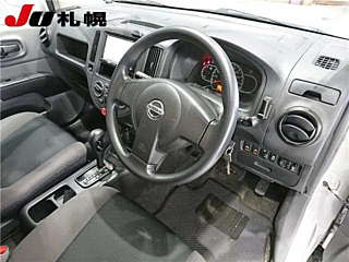 NISSAN AD 2020