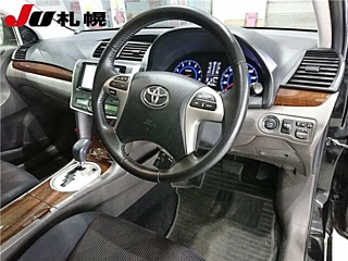 TOYOTA PREMIO 2016