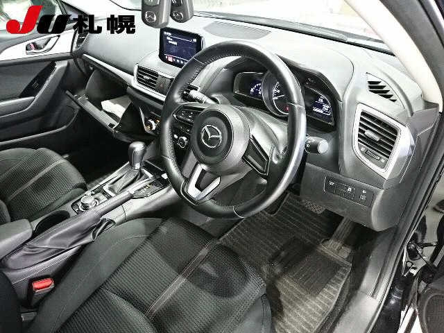 MAZDA AXELA 2017