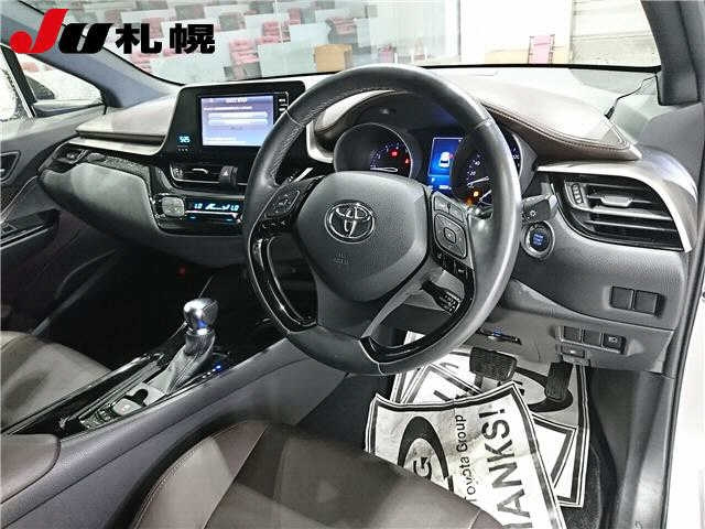 TOYOTA C-HR 2017