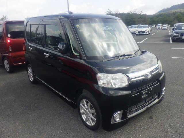 DAIHATSU TANTO 2012