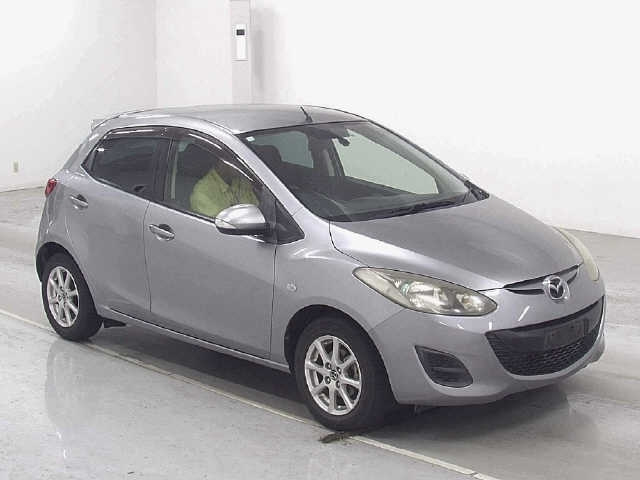 MAZDA DEMIO 2012