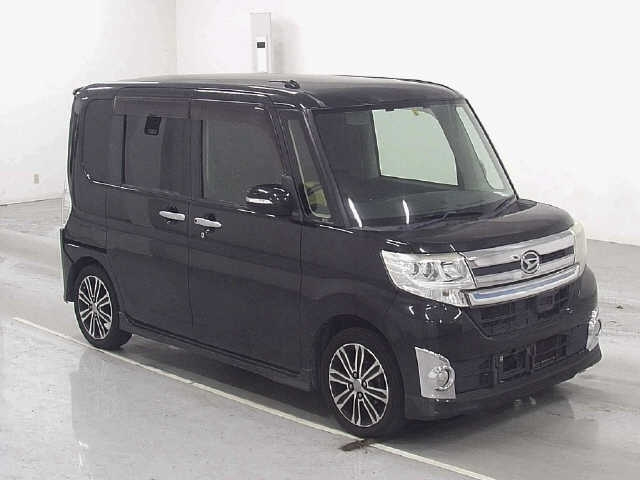 DAIHATSU TANTO 2014
