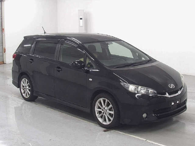 TOYOTA WISH 2011