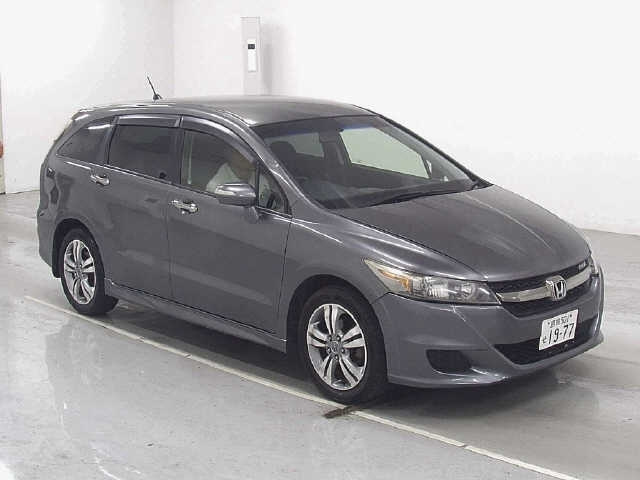 HONDA STREAM 2013
