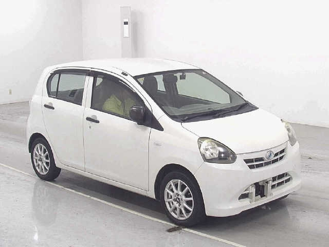 DAIHATSU MIRA E S 2012