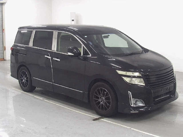 NISSAN ELGRAND 2010