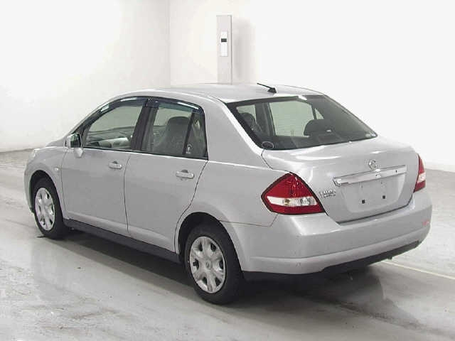 NISSAN TIIDA LATIO 2012