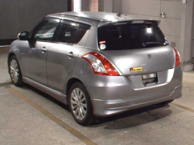 SUZUKI SWIFT 2012