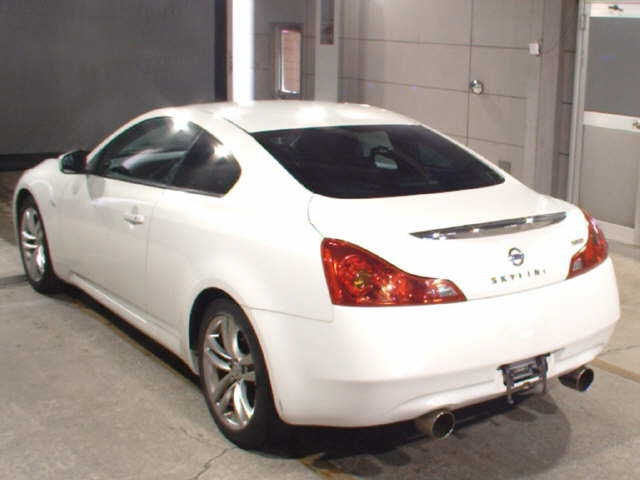 NISSAN SKYLINE 2009