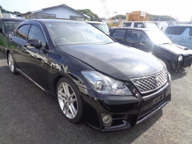 TOYOTA CROWN 2010
