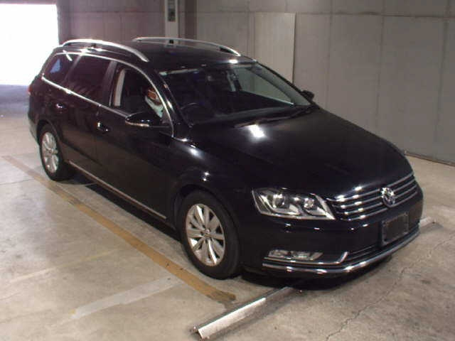 VOLKSWAGEN PASSAT VARIANT 2011